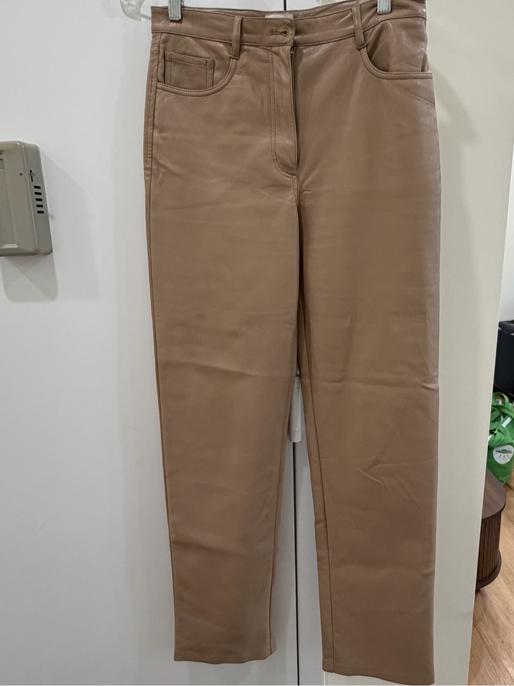 Wilfred Straight-Leg Jeans in Tan Brown